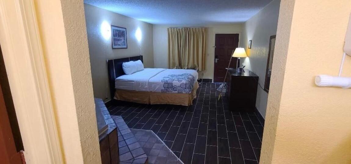 Travelodge By Wyndham Tulsa Dış mekan fotoğraf